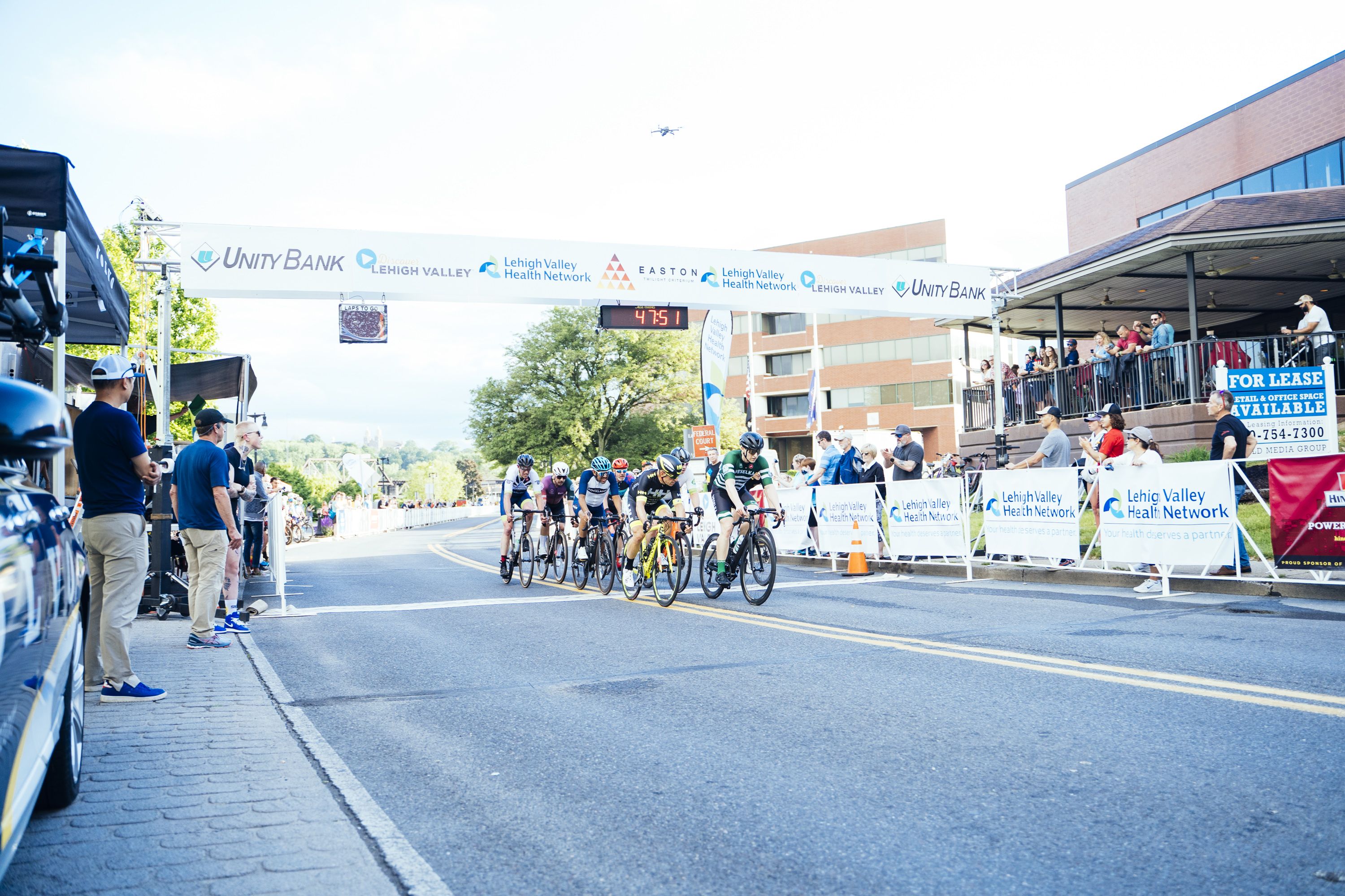 Easton Twilight Criterium Brings Back the LA Sweat Crew for Racing