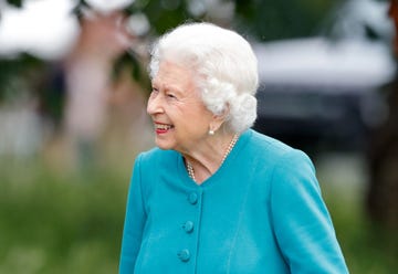 tribute to queen funeral