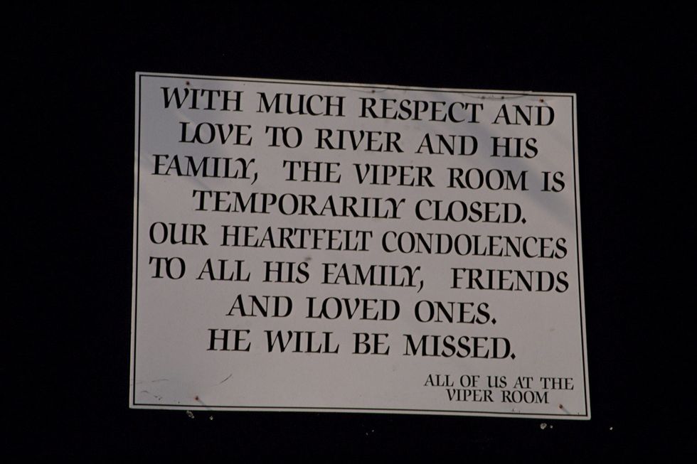 TRIBUTE TO RIVER PHOENIX IN FRONT OF 'THE VIPER ROOM'