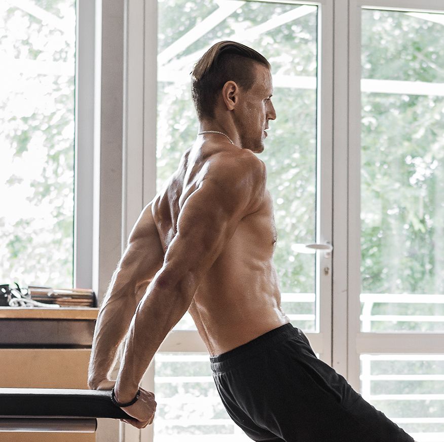 Build Bigger Arms In 30 Minutes With Just Your Bodyweight