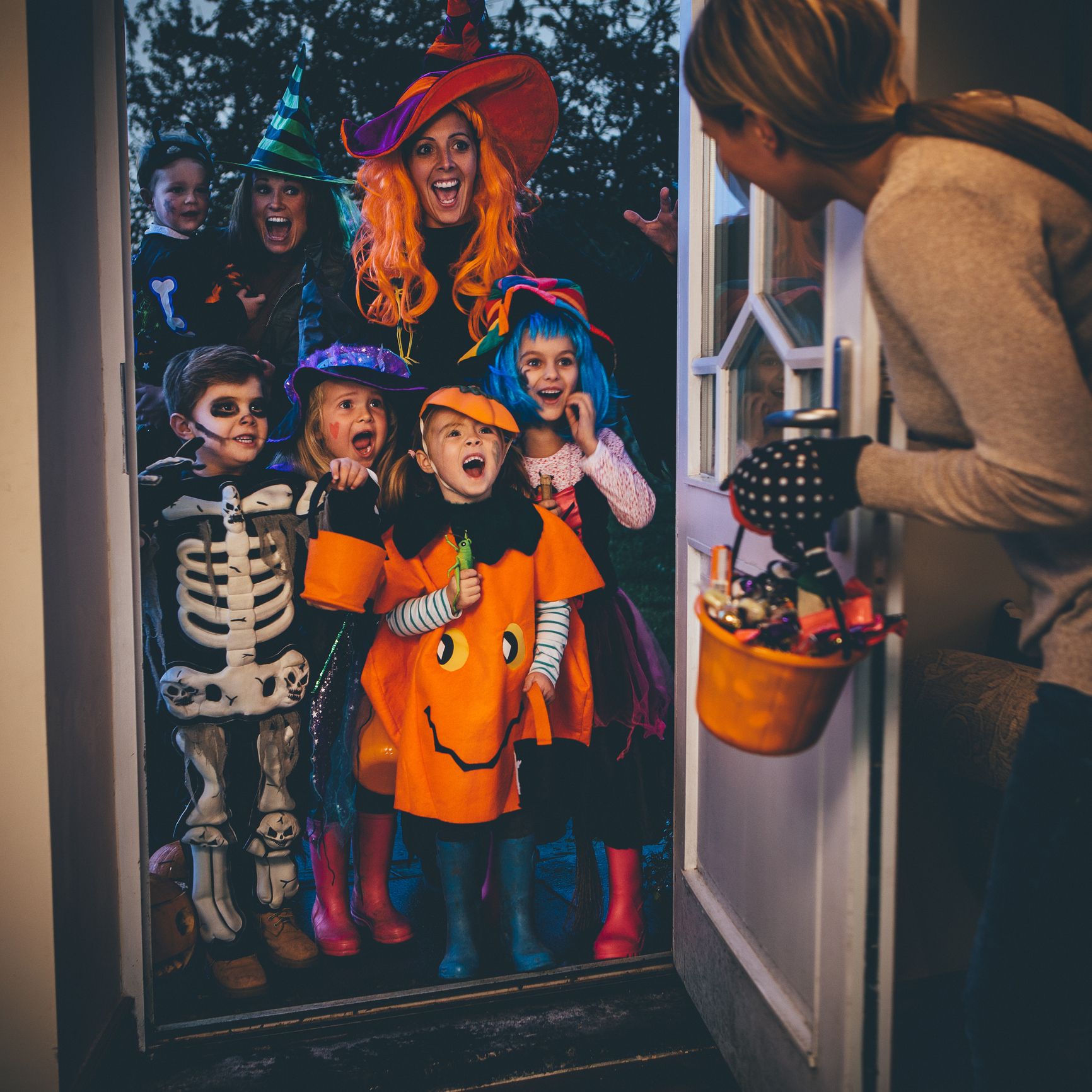 20 Top Halloween And Trick-or-Treating Safety Tips For Families