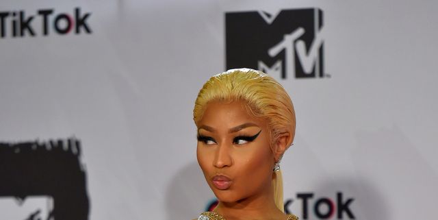 Nicki Minaj Hit On Michael B. Jordan At The People's Choice  AwardsHelloGiggles
