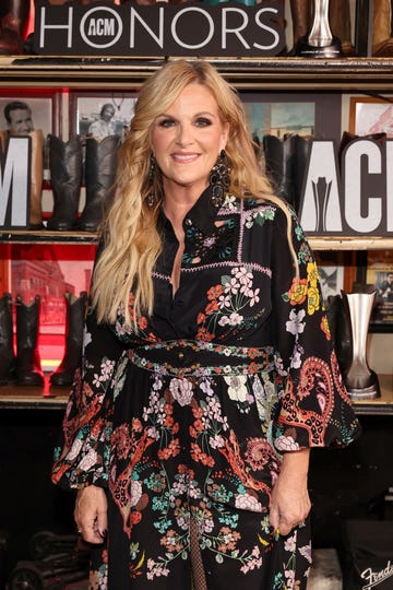 trisha yearwood at acm honors