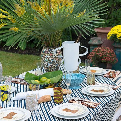 tropical tablescape outdoor dining