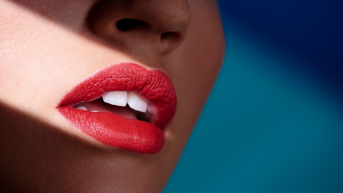 Barra de labios mate: cómo utilizarla (como una experta)