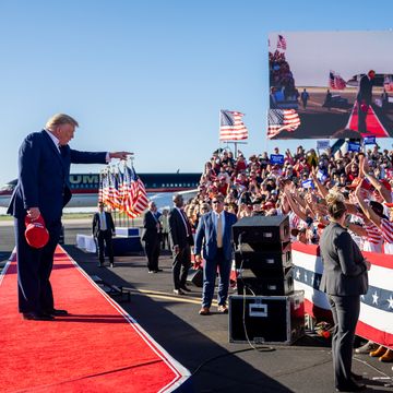 waco, texas march 25 former us president donald trump arrives during a rally at the waco regional airport on march 25, 2023 in waco, texas former us president donald trump attended and spoke at his first rally since announcing his 2024 presidential campaign today in waco also marks the 30 year anniversary of the weeks deadly standoff involving branch davidians and federal law enforcement 82 davidians were killed, and four agents left dead photo by brandon bellgetty images