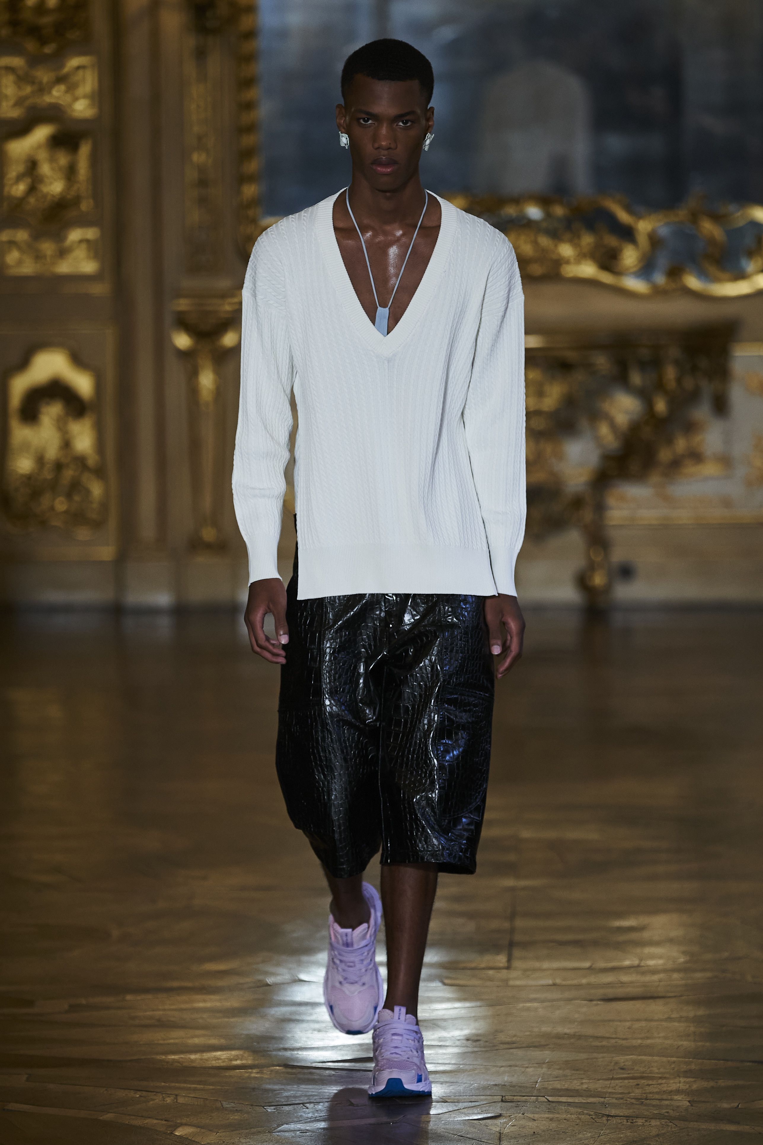 トラサルディ（TRUSSARDI）」2023春夏コレクション