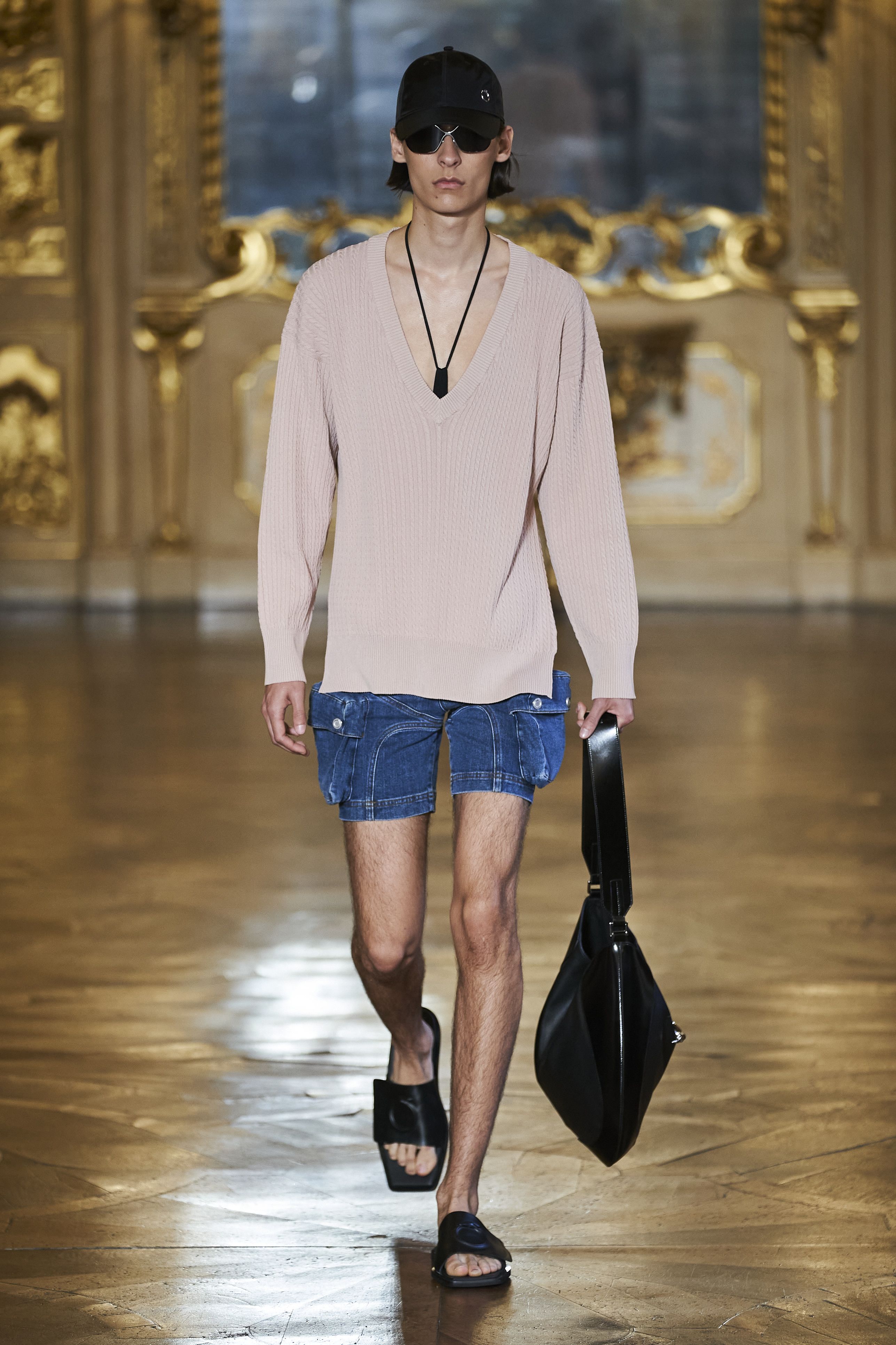 トラサルディ（TRUSSARDI）」2023春夏コレクション