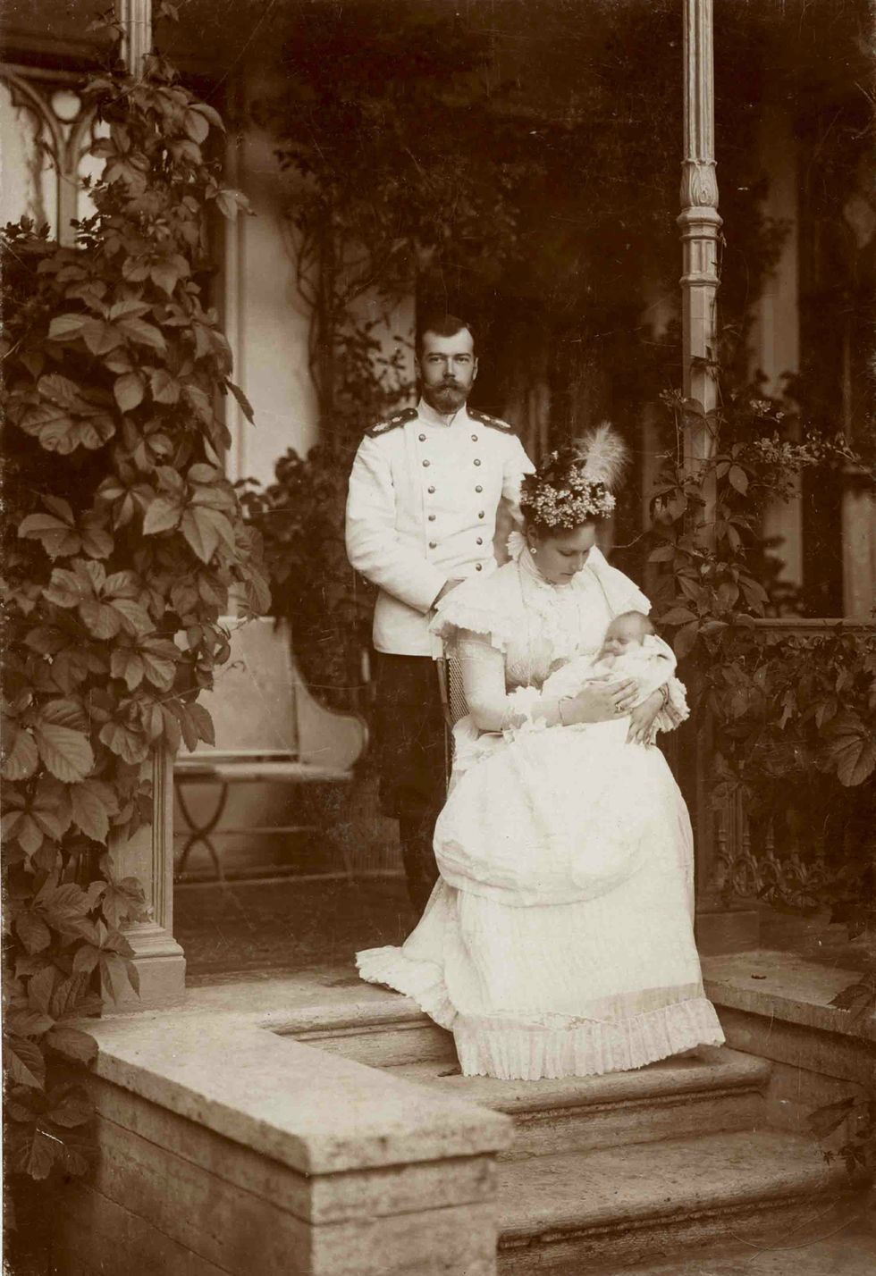 tsar nicholas ii and empress alexandra fyodorovna with their second daughter