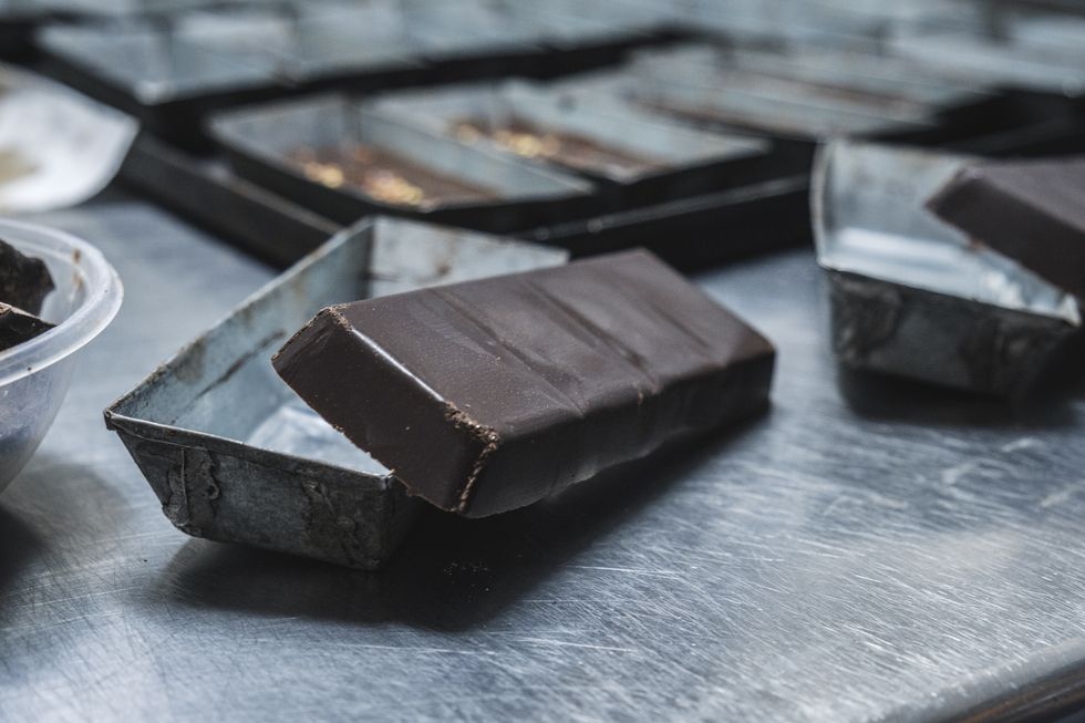 Confectionery, Chocolate, Ingredient, Rectangle, Cuisine, Dessert, Recipe, Chocolate bar, Still life photography, Cocoa solids, 