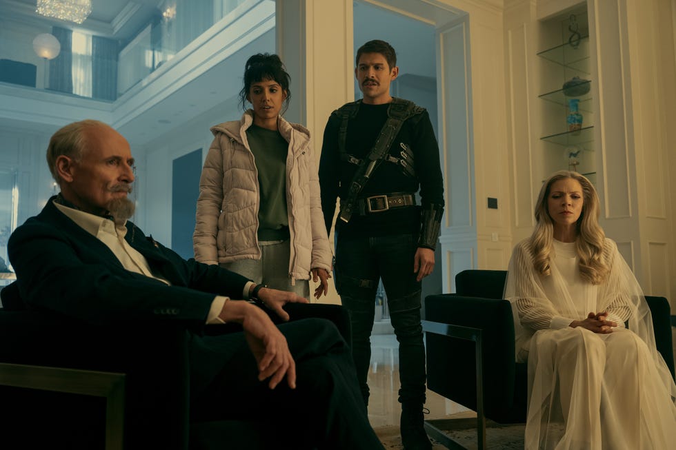 the umbrella academy l to r colm feore as reginald hargreeves, ritu arya as lila pitts, david castañeda as diego hargreeves, liisa repo martell as abigail in episode 403 of the umbrella academy cr christos kalohoridisnetflix