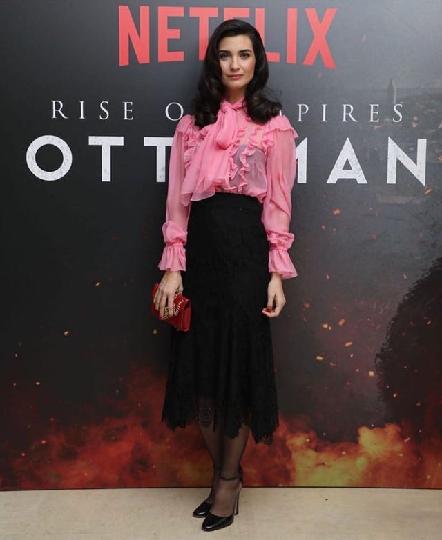 tuba büyüküstün ottoman premiere
