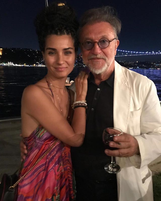 Tuba Büyüküstün y Tamer Levent