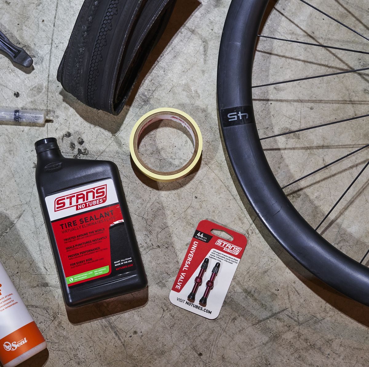 MTB/Road Bike Tubeless Tire Repair Kit - Sealant, Rubber Strips