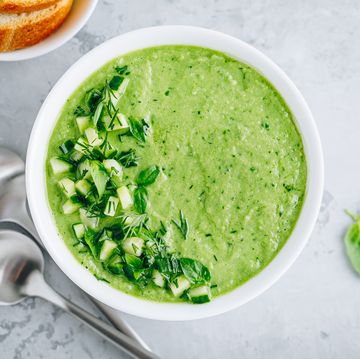 groene soep met selderij