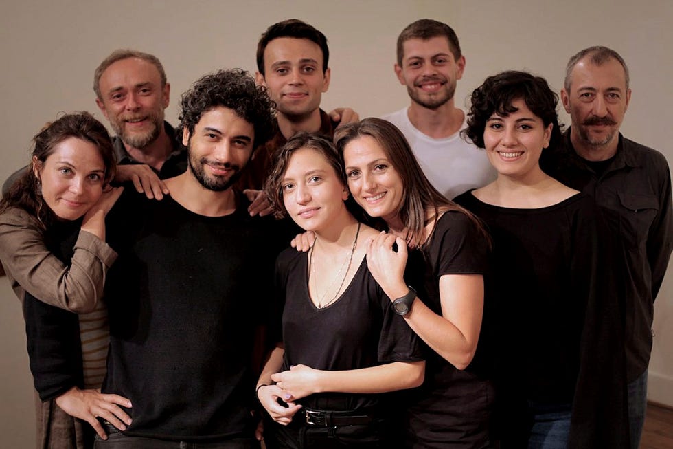 Tulin Ozen en teatro