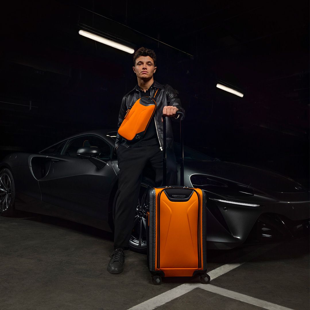 新品 TUMI McLaren 「トルク」スリング ボディバッグ - バッグ