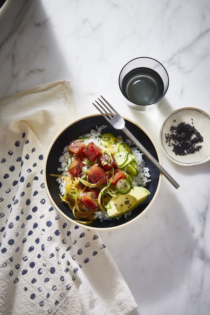 low calorie tuna poke meal