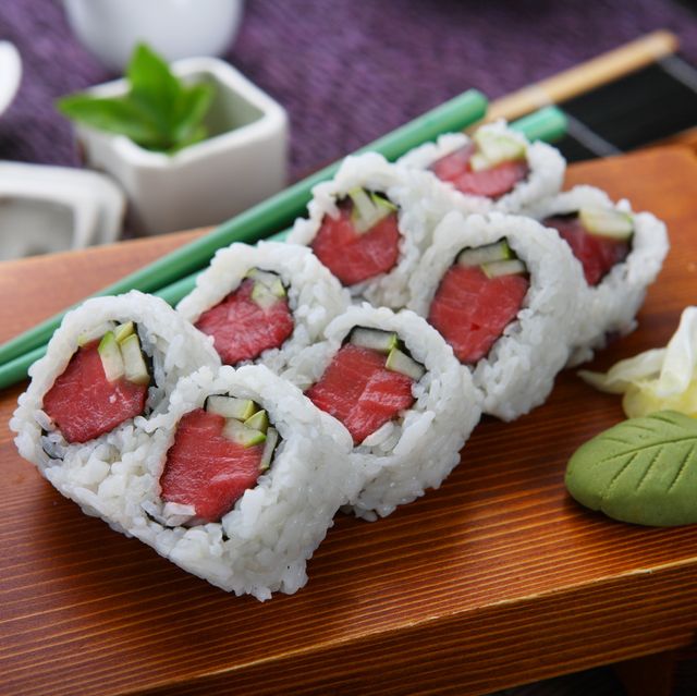 5 Best Sushi Making Kits [Buy in 2022] 