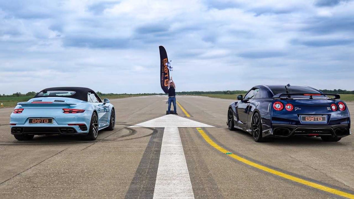 Is GTR faster than 911?