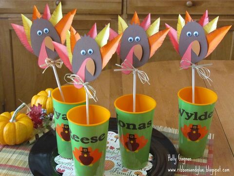turkey cups thanksgiving place cards