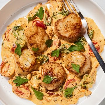 scallops in a creamy tuscan butter sauce
