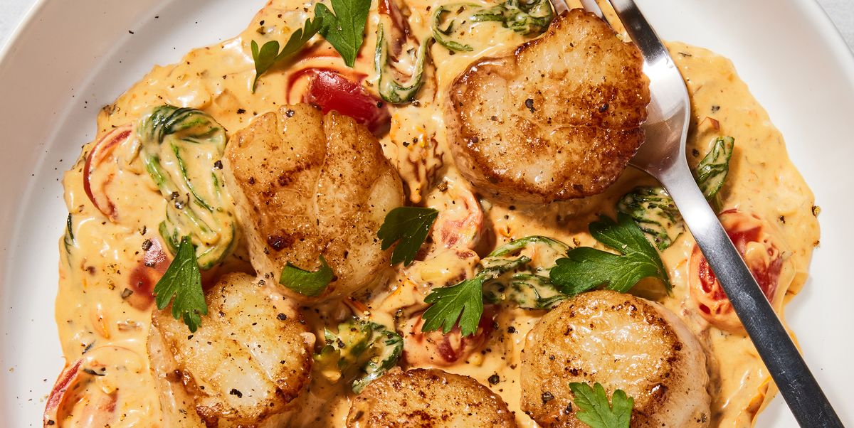 scallops in a creamy tuscan butter sauce
