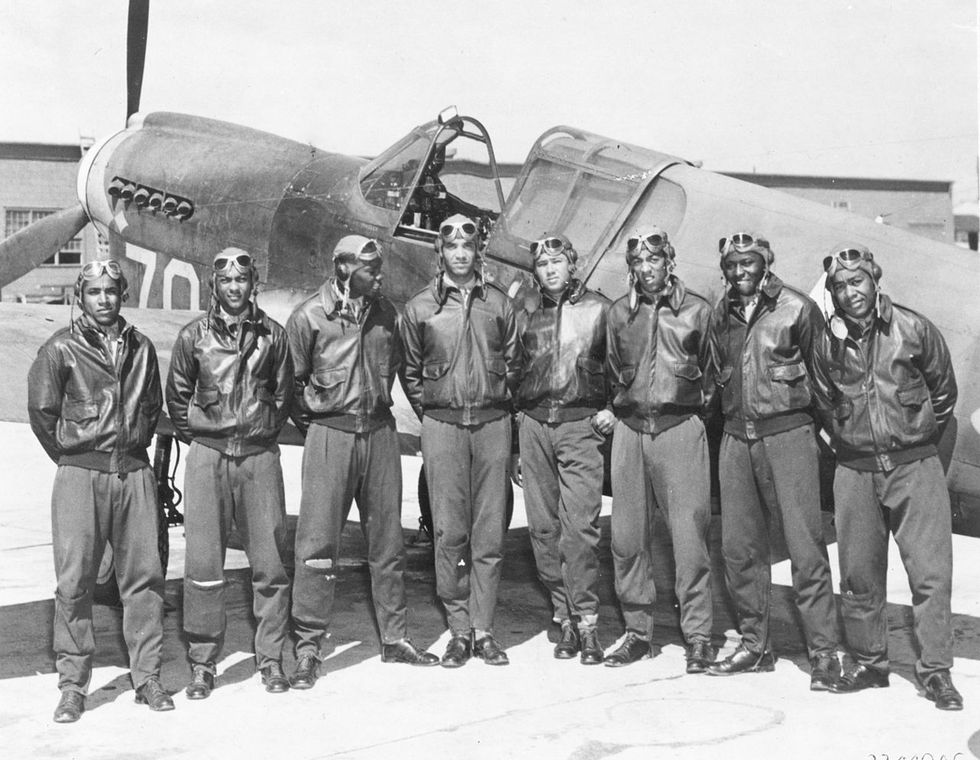 tuskegee airmen of 99th squadron in italy