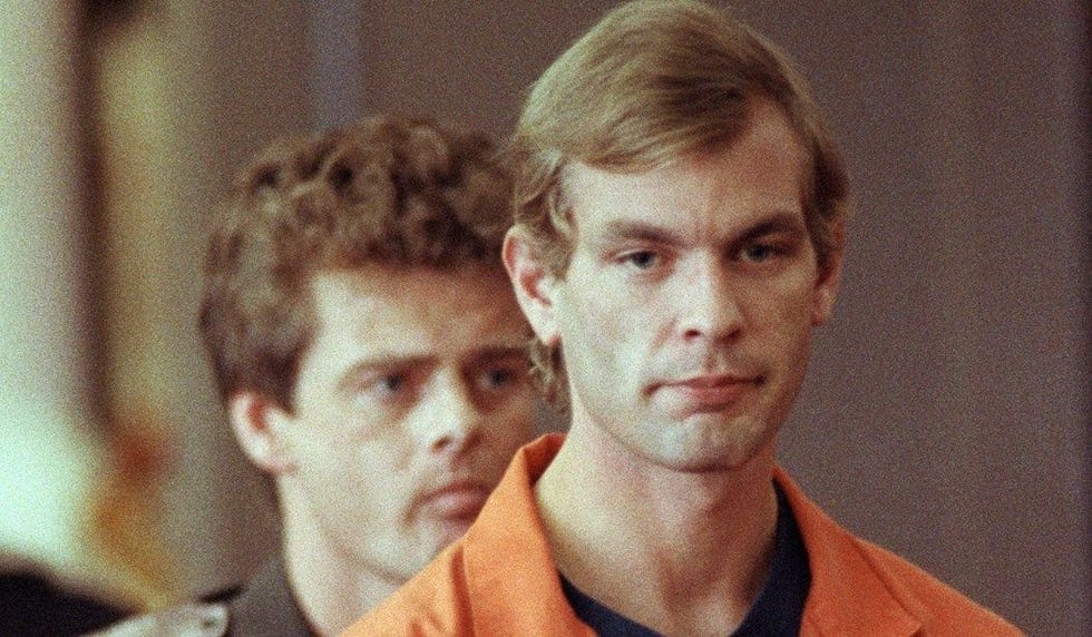 imagen de la serie de netflix de jeffrey dahmer