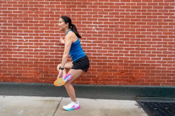 runner stretching