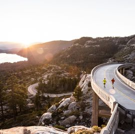 two men on an early morning run