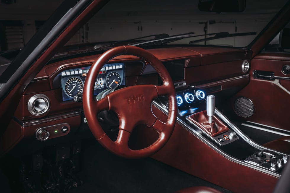 twr-interior-673d1f37bb050.jpg