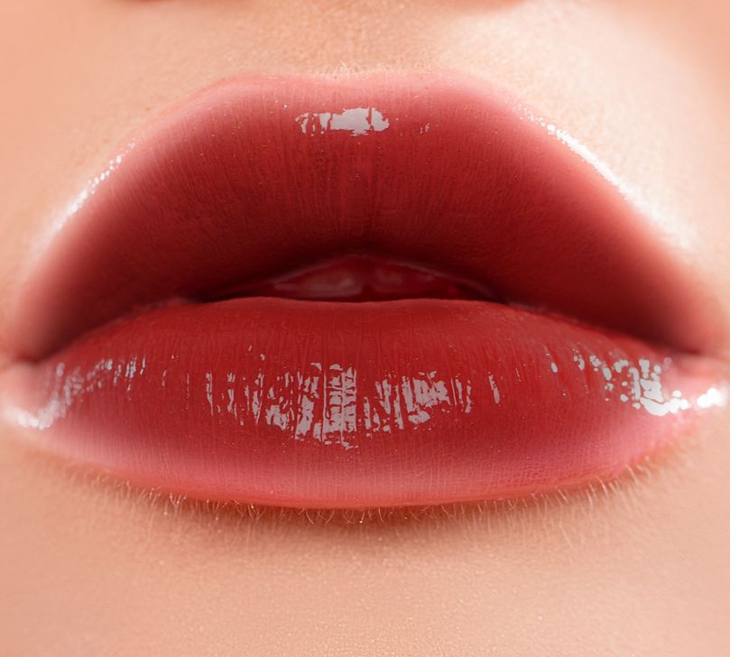 水光口紅推薦，一擦零唇紋又保濕滋潤！改善雙唇乾燥、起皮與唇紋產生