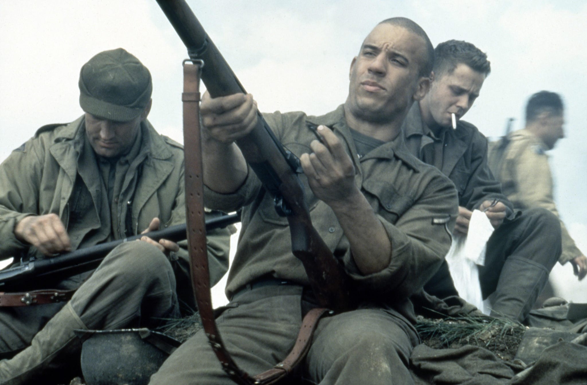 txg0mm saving private ryan year 1998 usa director steven spielberg tom sizemore, vin diesel image shot 1998 exact date unknown