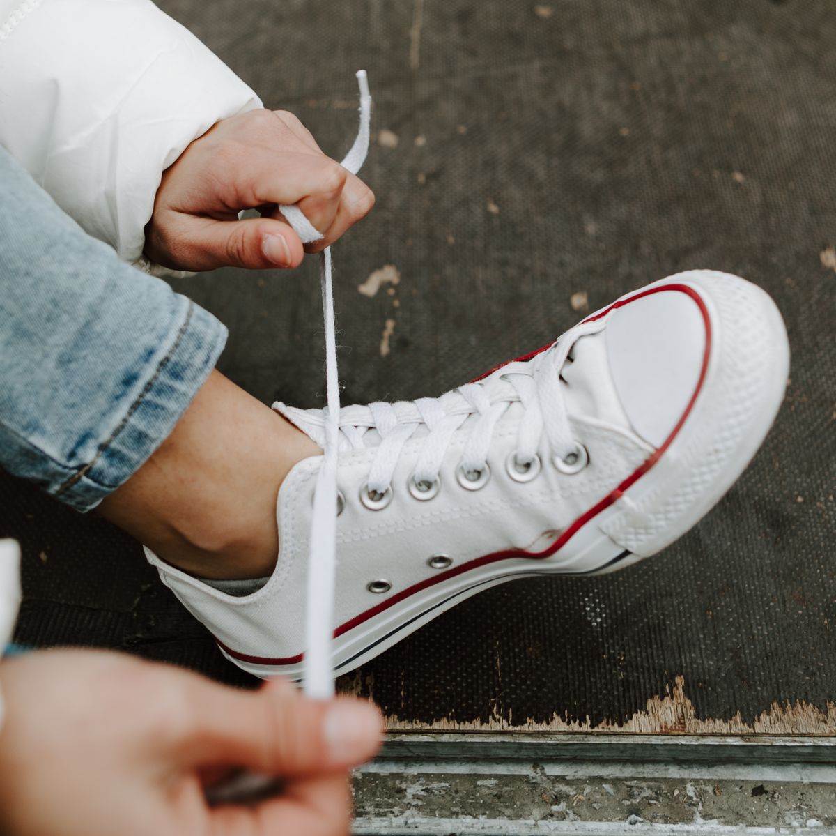 Expert Tips to Effortlessly Break in Your Converse Sneakers