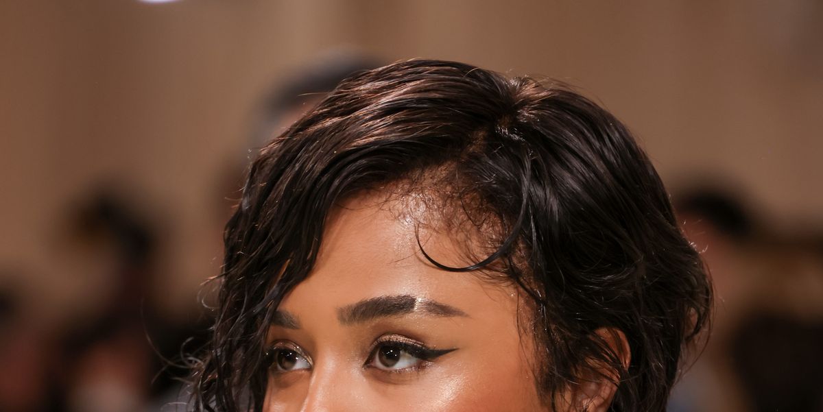 10 Stunning 'Graduated Bob' Haircut Ideas—Plus Tips For Styling The Timeless Look