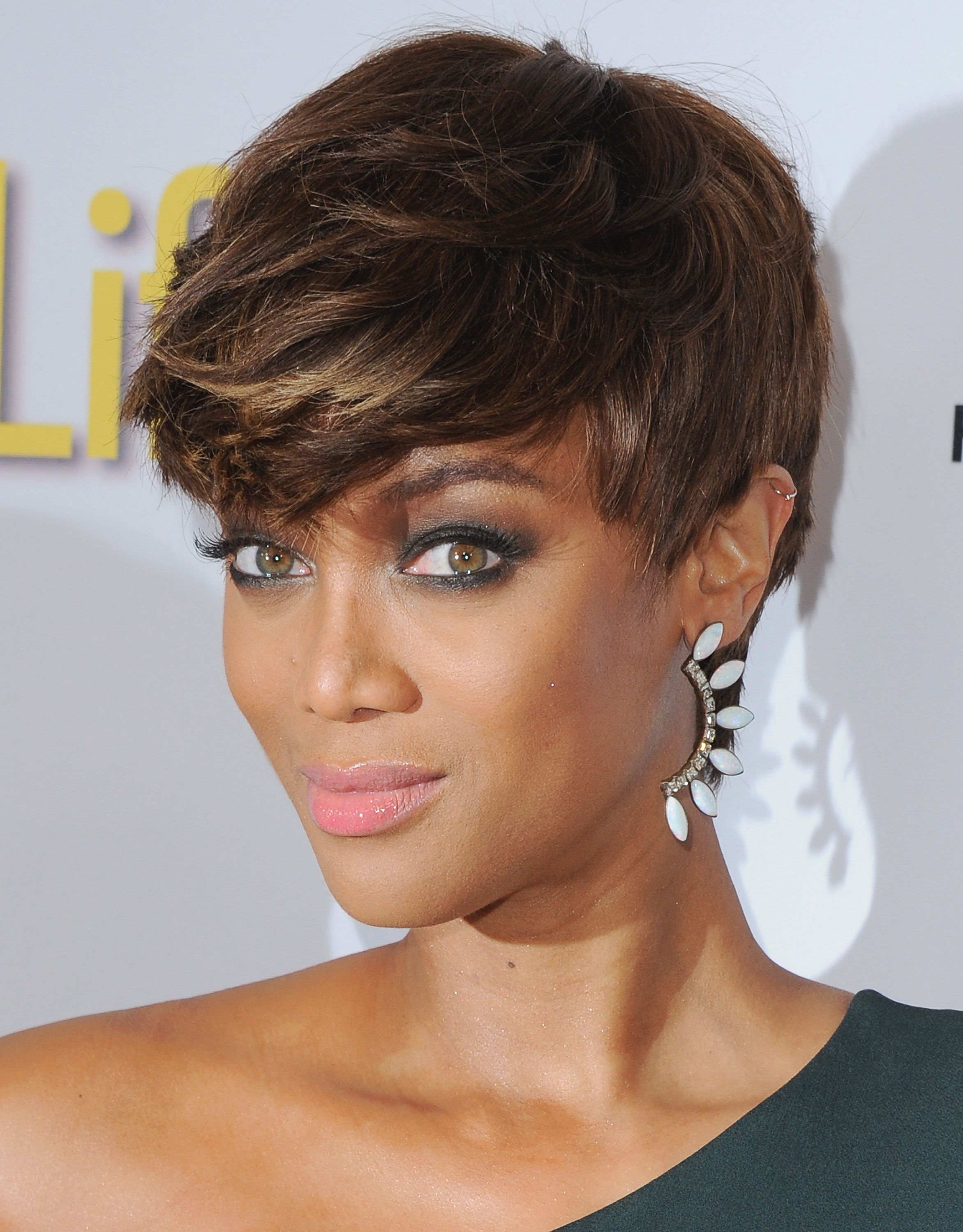 25 Cute and Easy Short Hairstyles for Hot Summer Days