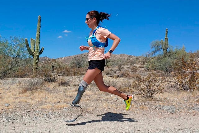jacky huntbroersma, la ultrarunner amputada que busca 100 maratones en 100 días