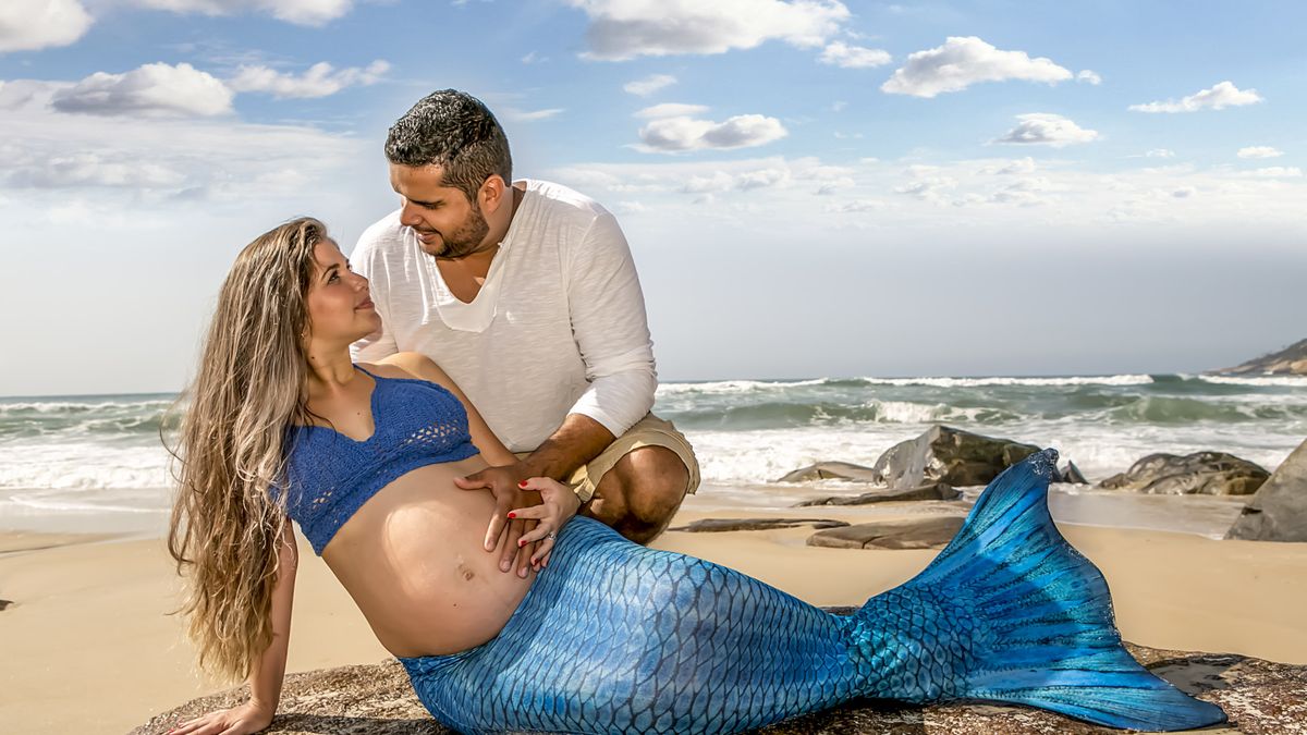 These Mermaid Maternity Photo Shoots Are Instagram Gold