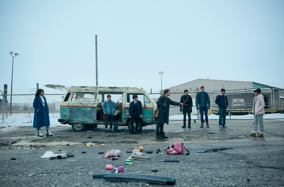 umbrella academy van crash jennifer kidnapped