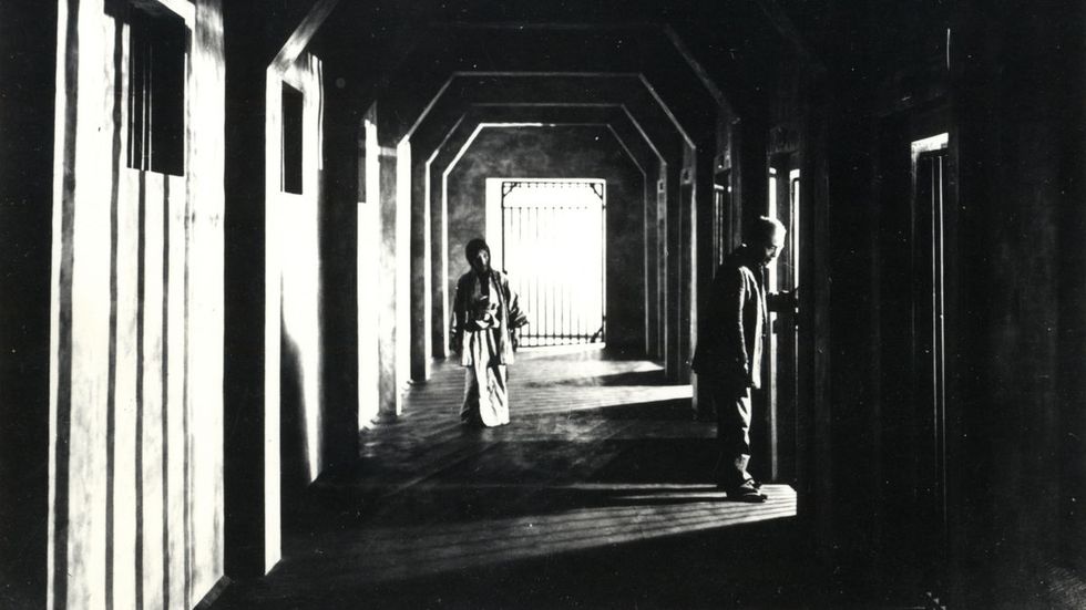 una página de locura teinosuke kinugasa, 1926 mejores peliculas de terror japonesas