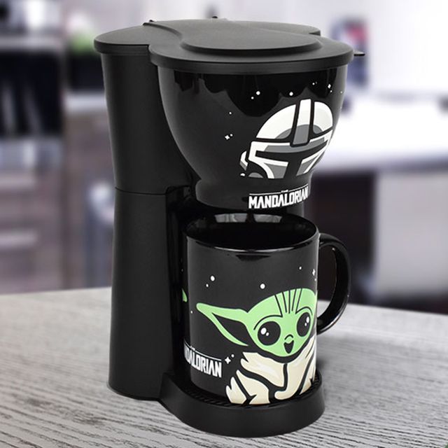 Mandalorian Coffee Maker With Mug