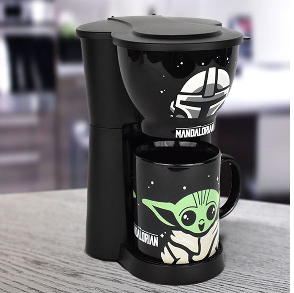 You Can Get a 'Star Wars: The Mandalorian' Coffee Maker, Complete With a Baby  Yoda Mug