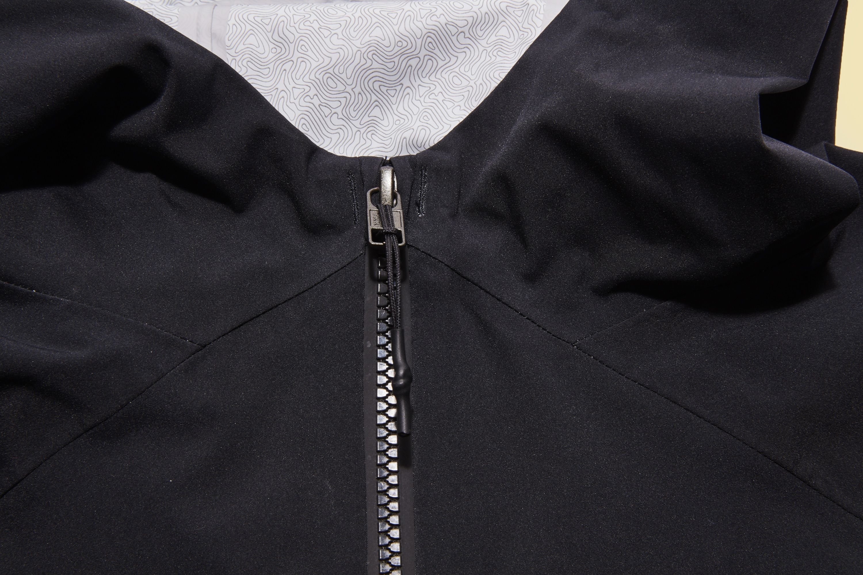 Under Armour STORM RUN - Training jacket - black/black 