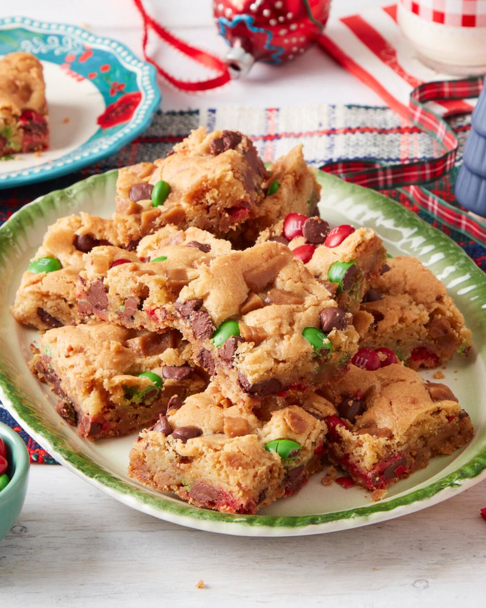 40 Most Unique Christmas Cookies to Bake for the Holidays