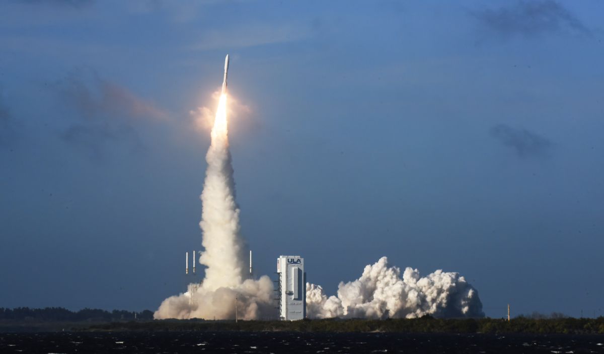 united launch alliance atlas v rocket launches from pad 41