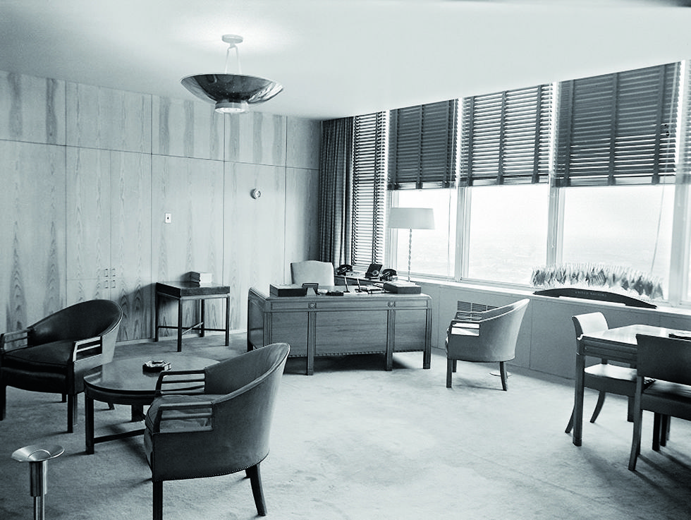 paavo tynell ﻿9060 pendant light in ﻿ the secretary general’s ﻿office in the united nations ﻿headquarters