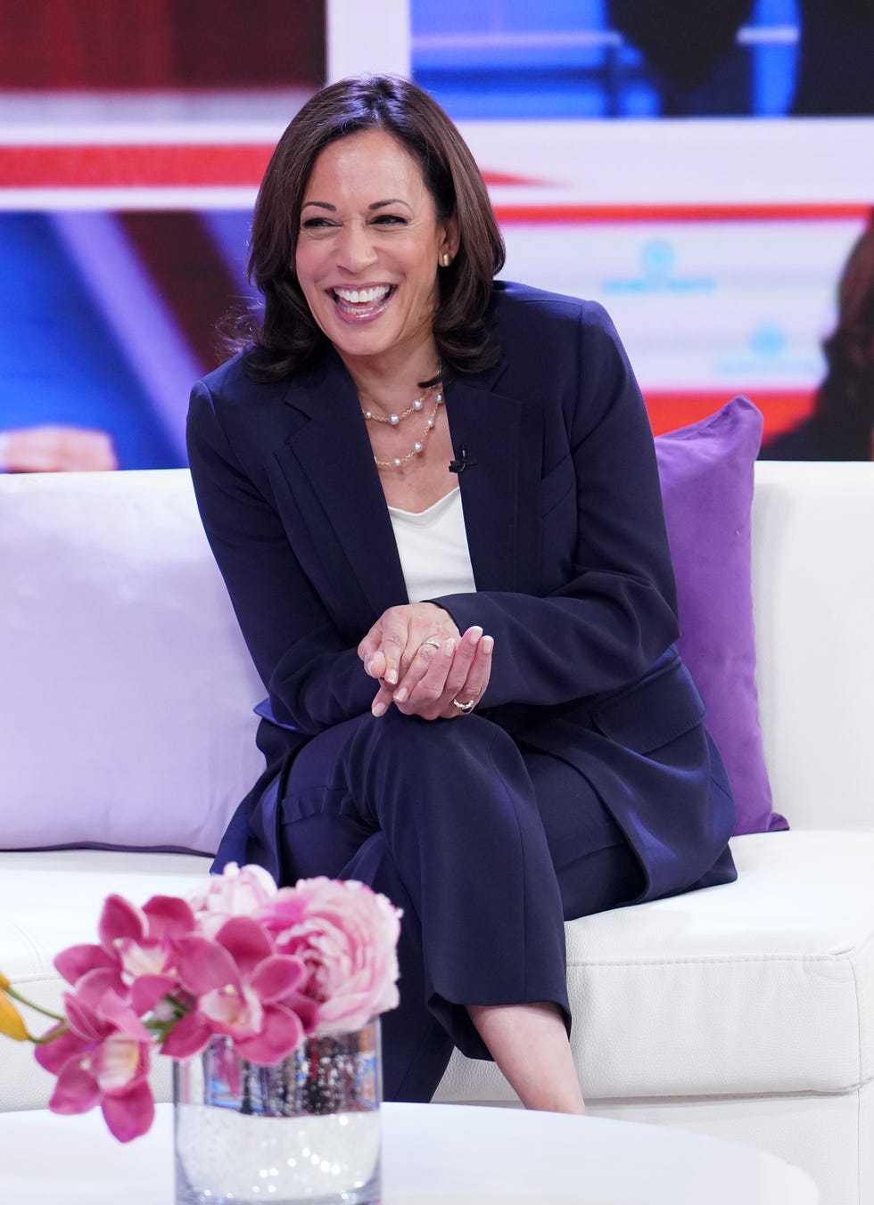 Kamala Harris Visits Telemundo's "Un Nuevo Dia"