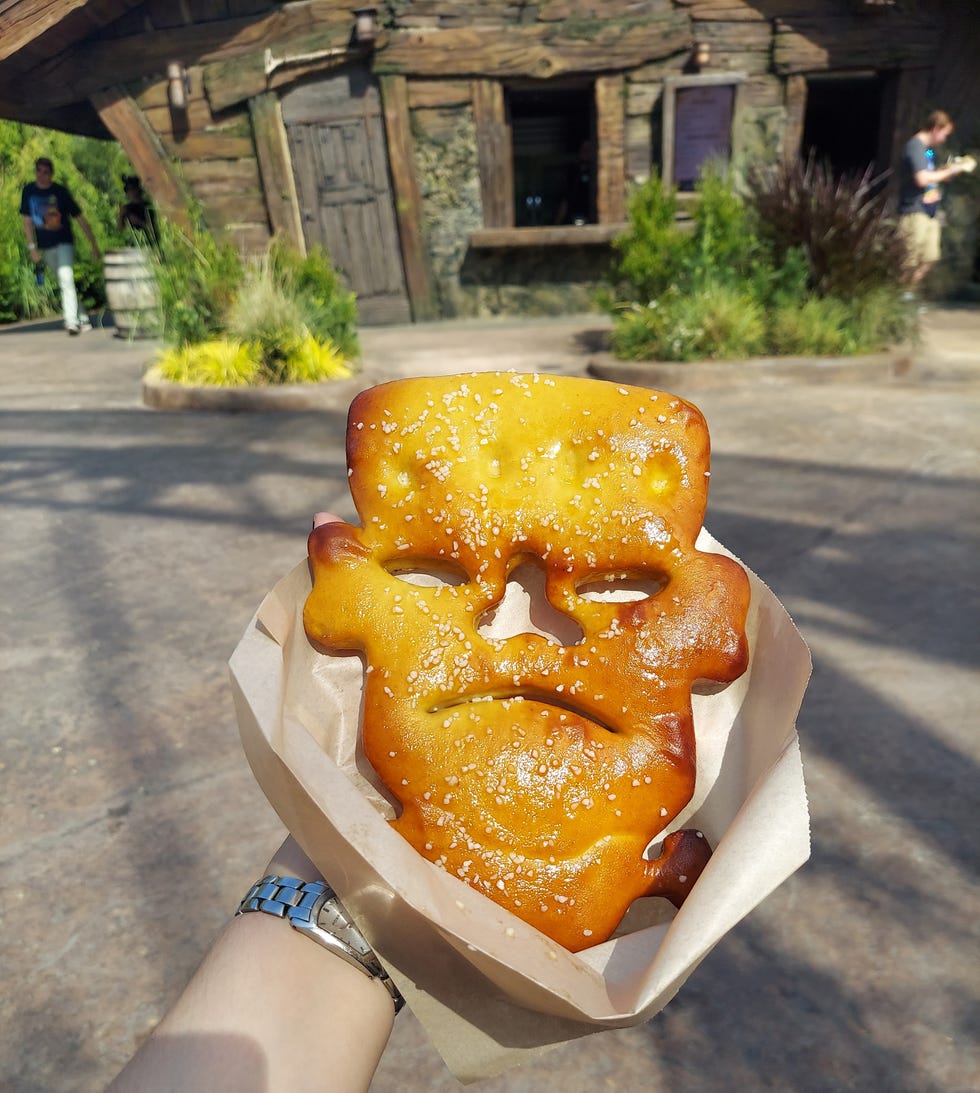 a pretzel in the shape of a frankenstein monster head