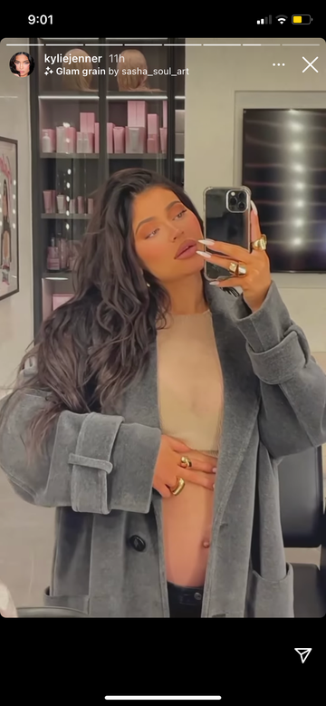 kylie jenner pregnancy look